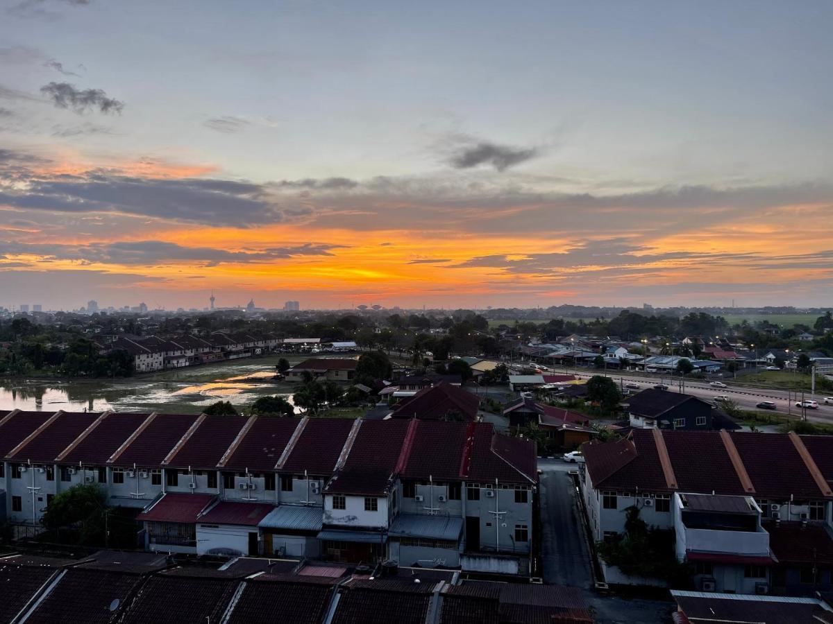 Condo 2-10 Imperio Professional Suite Alor Setar Eksteriør bilde
